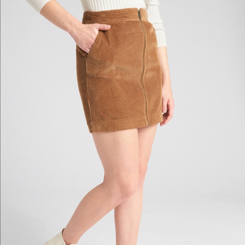 Gap zip front corduroy skirt size 2